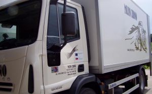 Iveco cargo dvoj kombinacia cisterna a skryna z celom